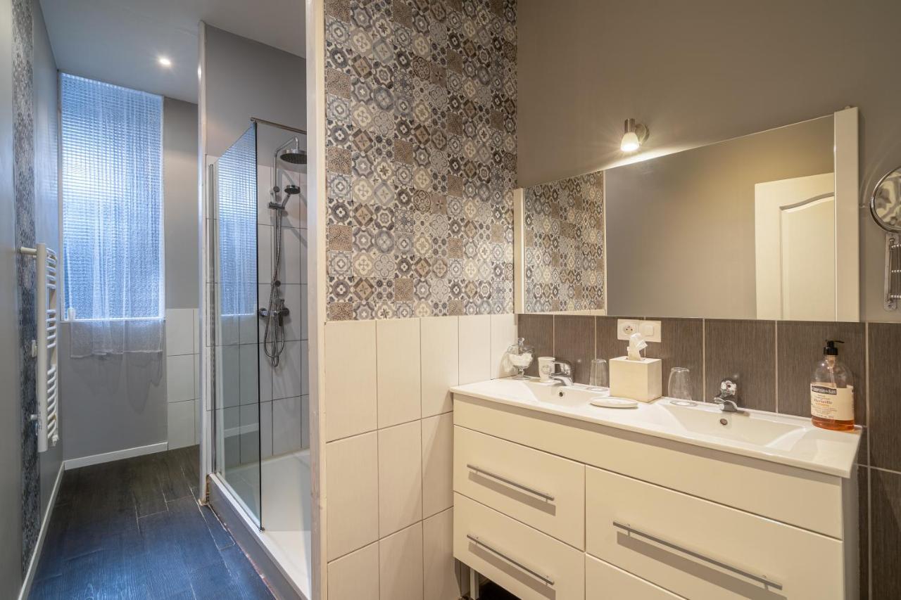 H De Surgeres Bed & Breakfast Luaran gambar